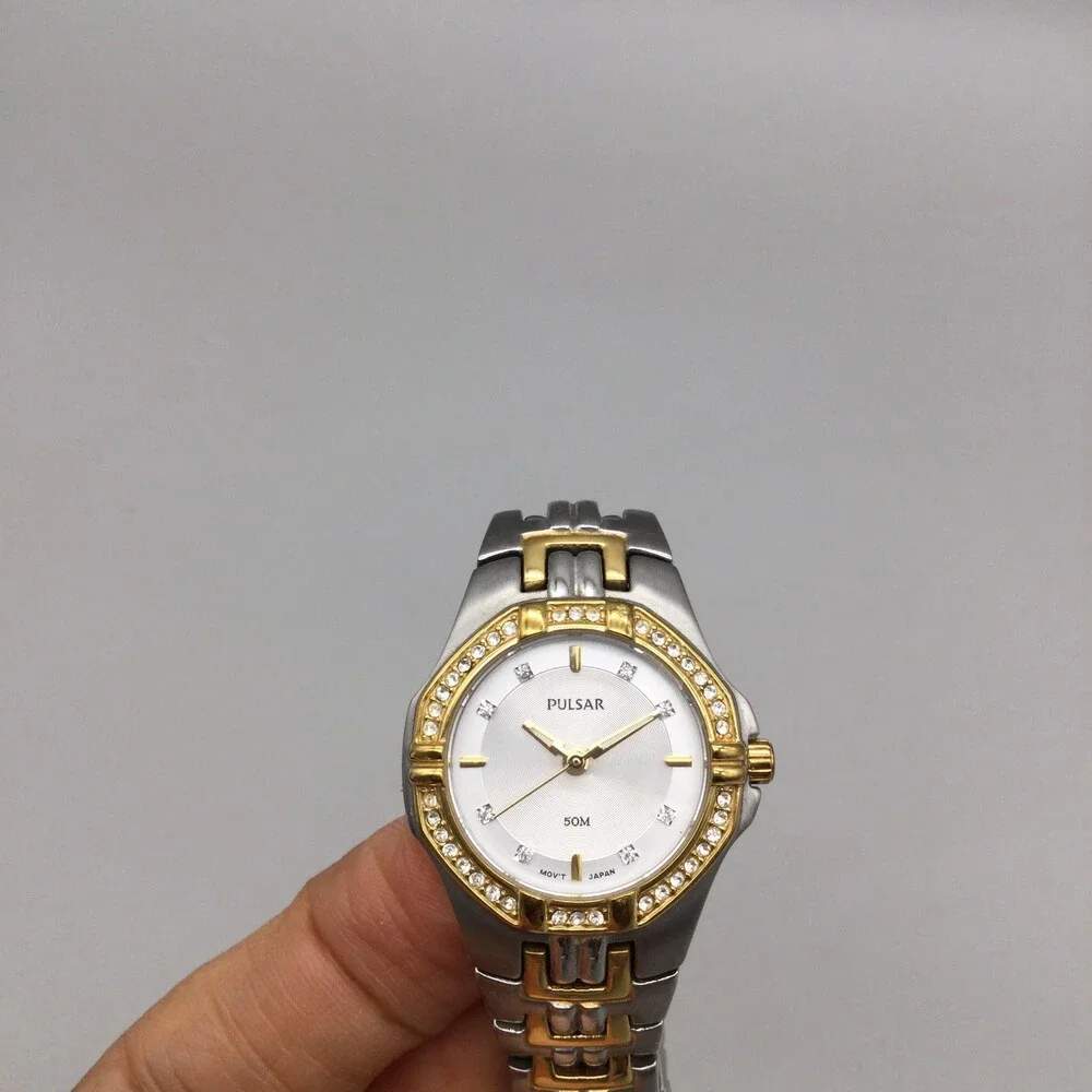Pulsar Womens Watch 28mm Silver Dial Two Tone Crystal Bezel New Battery 6.25: